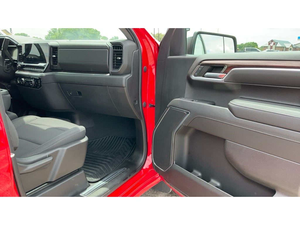 2022 Chevrolet Silverado 1500 LT (2FL)