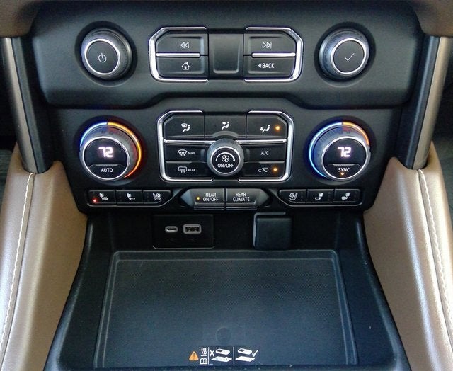 2023 Chevrolet Suburban High Country