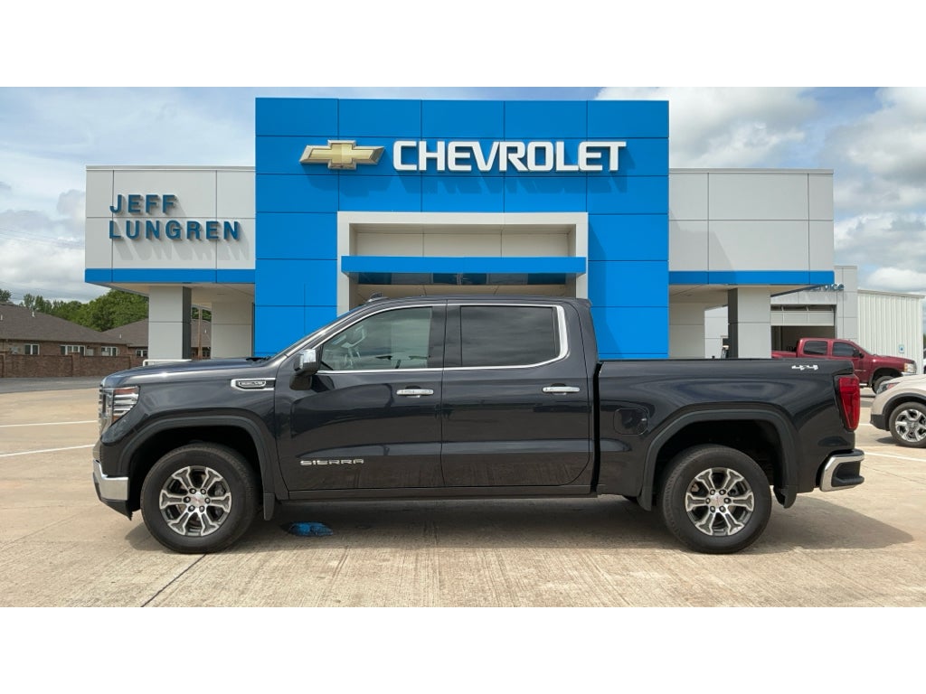 2025 GMC Sierra 1500 SLT