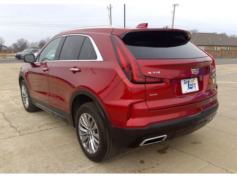 2024 Cadillac XT4 Premium Luxury