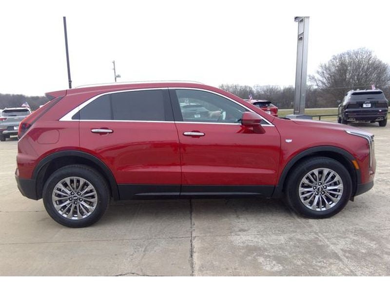 2024 Cadillac XT4 Premium Luxury
