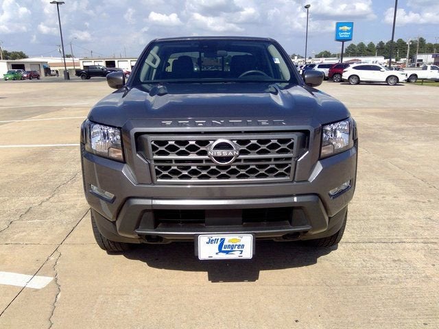2024 Nissan Frontier SV