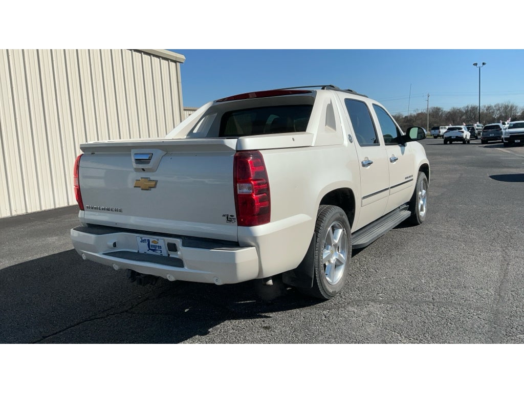 2013 Chevrolet Avalanche LTZ