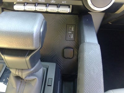 2024 Toyota Tacoma 4WD SR5