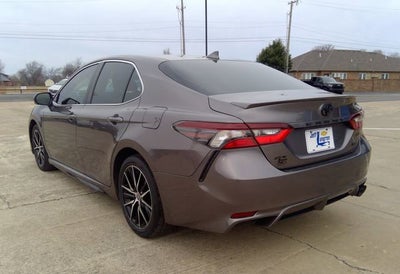 2022 Toyota Camry SE