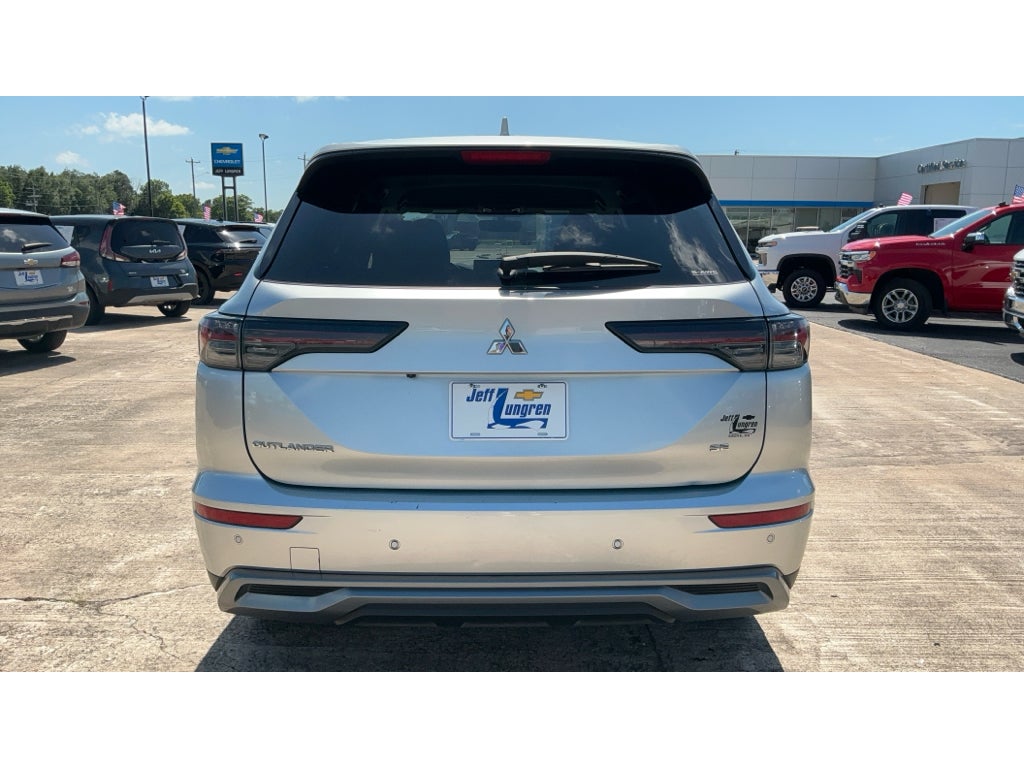 2025 Mitsubishi Outlander SE