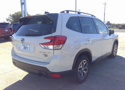 2024 Subaru Forester Premium