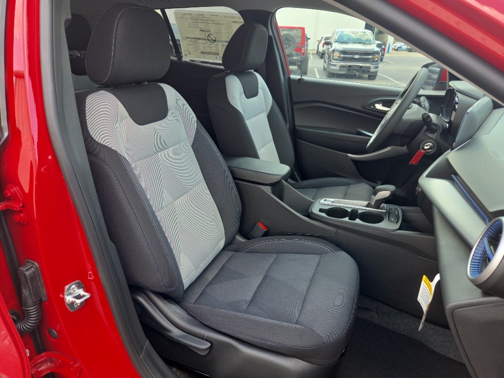 2026 Chevrolet Trax LS - Photo 34
