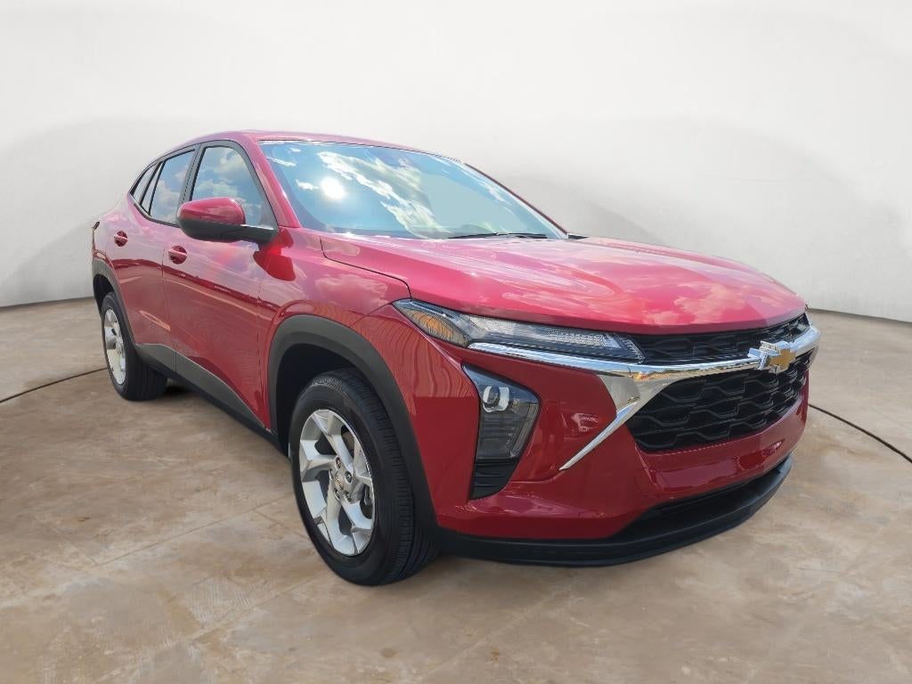 2026 Chevrolet Trax LS - Photo 7